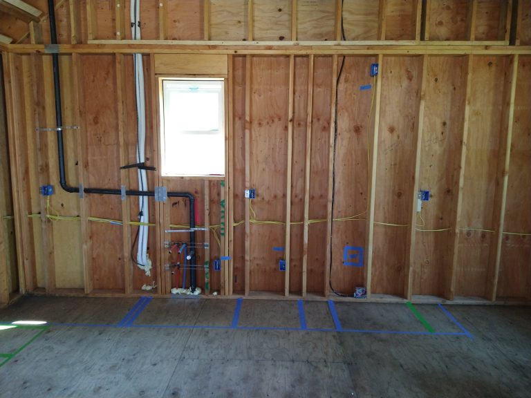 Backyard Air B & B Unit in Lakewood