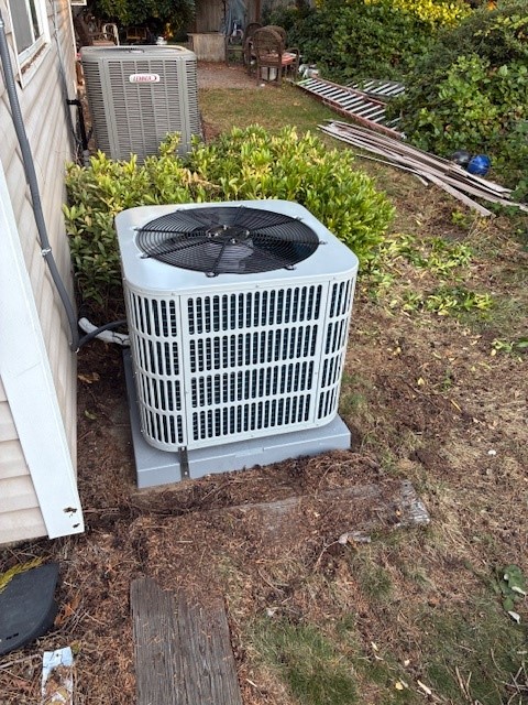 Small Yet Efficient Heat Pump!